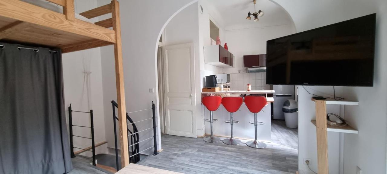 Apartment Charming 40 M Center